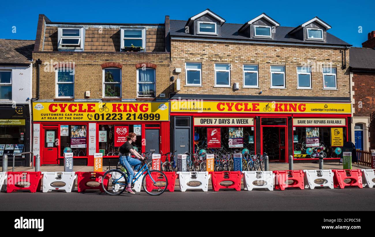 Bike Shop - British Bike Shop - Cycle King discount bike shop in Cambridge UK Stock Photo