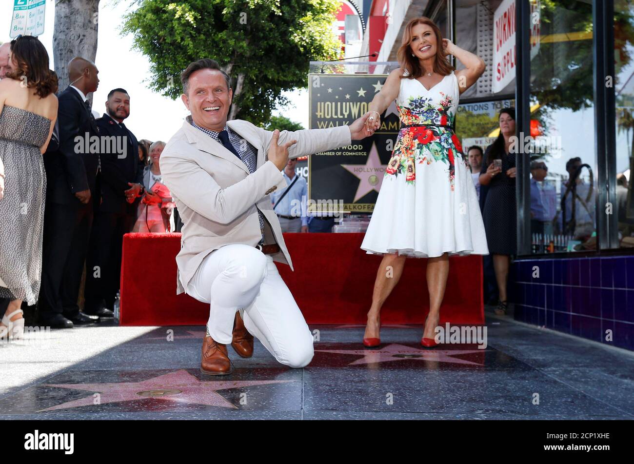 roma-downey-and-husband-mark-burnett-hi-res-stock-photography-and