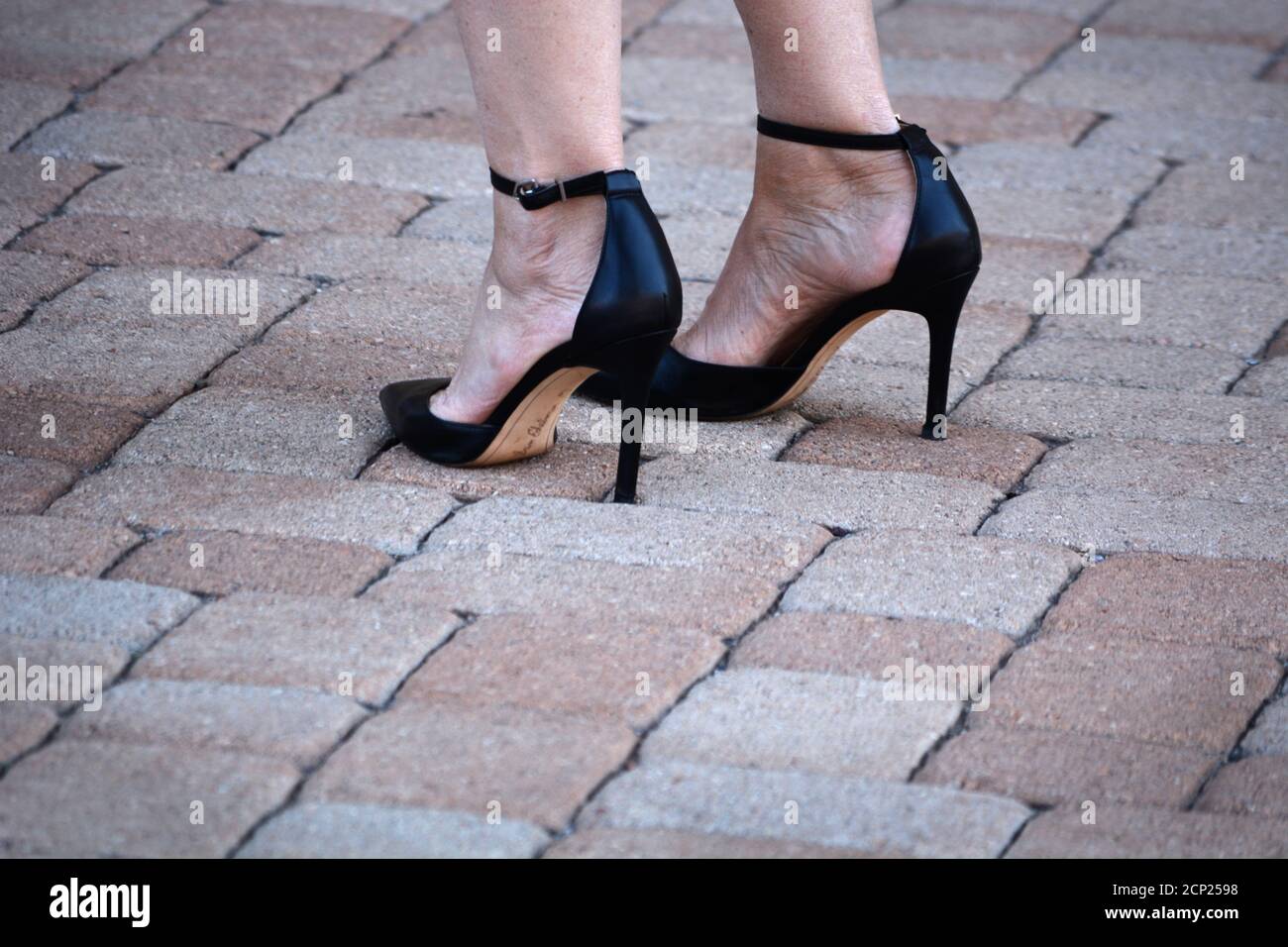 Black and red high heels hi-res stock photography and images - Alamy