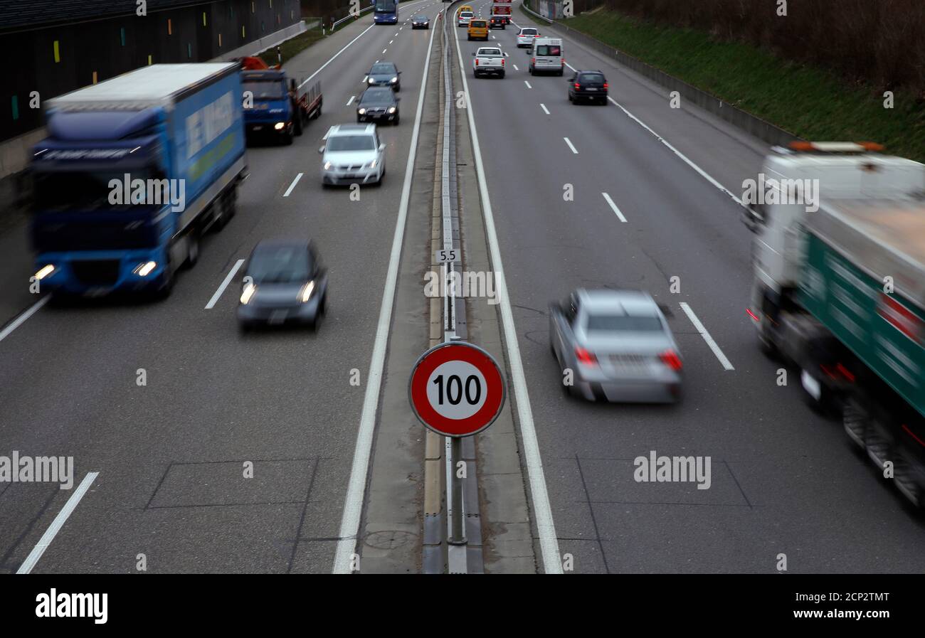 A 100 km/h sign is seen on the highway A6 in Muri bei Bern outside Bern,  Switzerland April 1, 2016. REUTERS/Ruben Sprich Stock Photo - Alamy