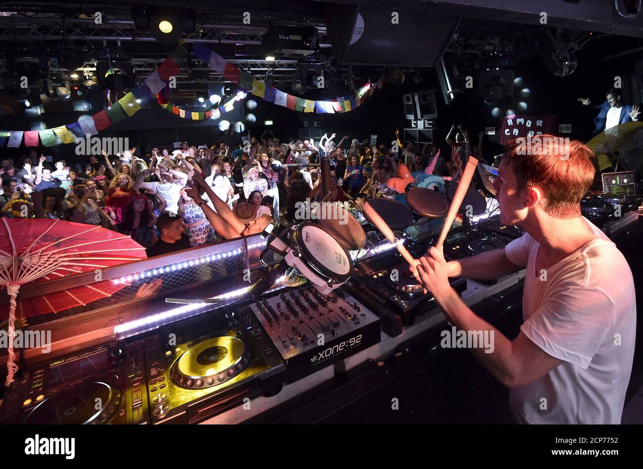 A Dj Perfoms As Club Goers Dance At Morning Gloryville At The Ministry Of Sound In South London August 11 15 Morning Dance Parties With Names Like Morning Gloryville And Daybreaker Are Gathering