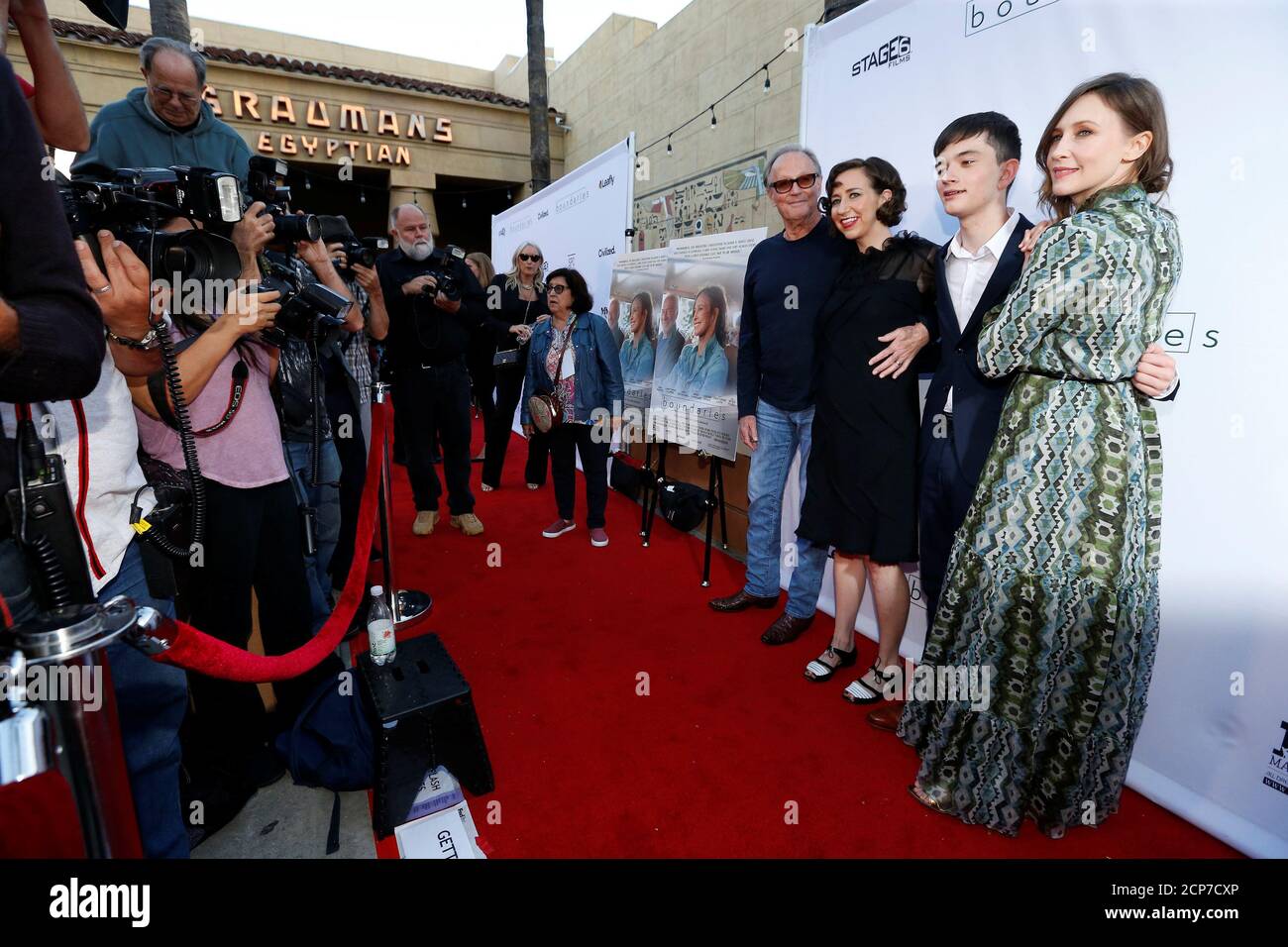 Boundaries vera farmiga hi res stock photography and images Alamy