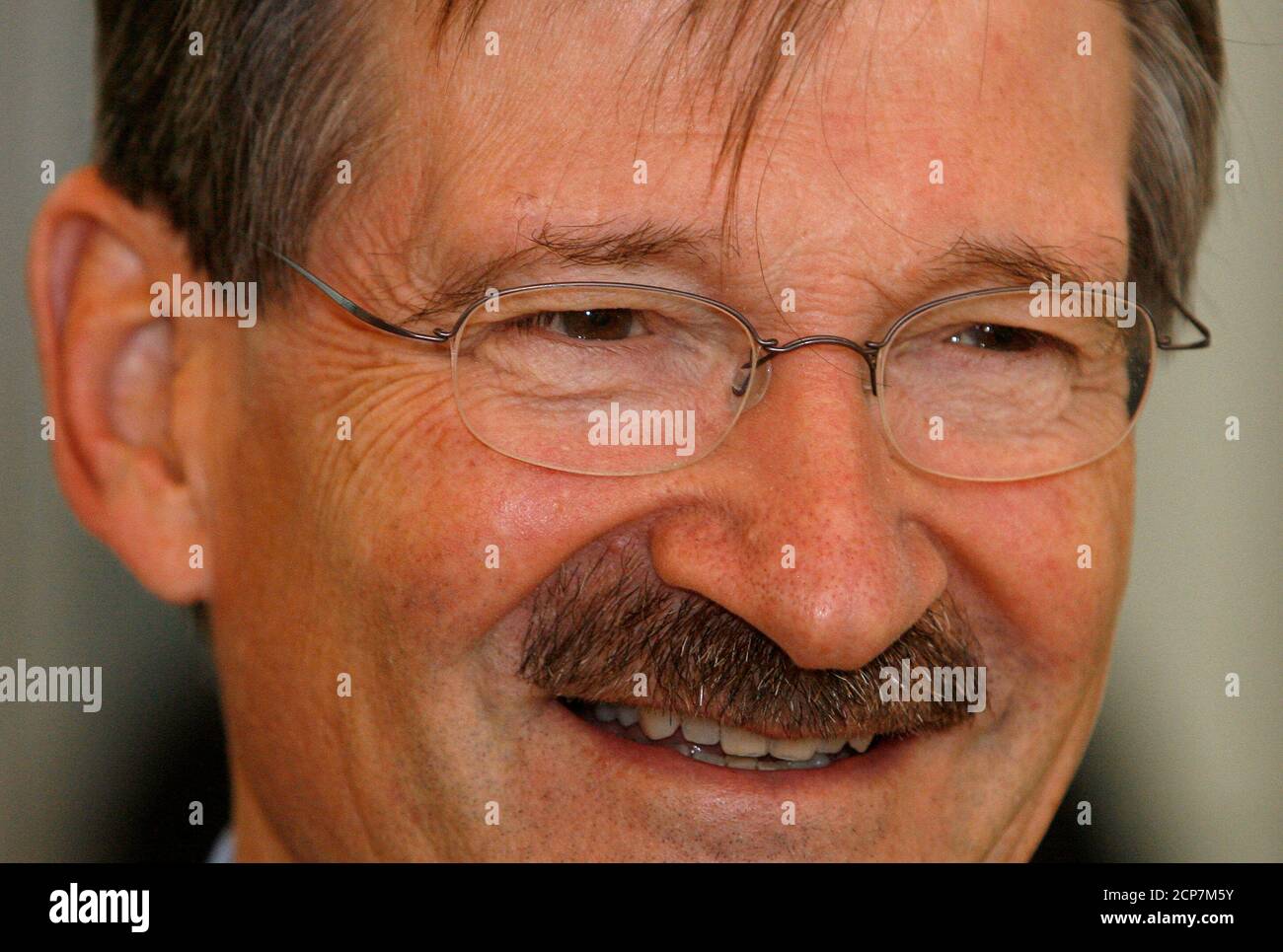 Hermann Otto Solms of the pro-business Free Democratic Party (FDP) arrives for a meeting of the FDP parliamentary group in Berlin September 28, 2009.   REUTERS/Arnd Wiegmann (GERMANY POLITICS ELECTIONS HEADSHOT) Stock Photo
