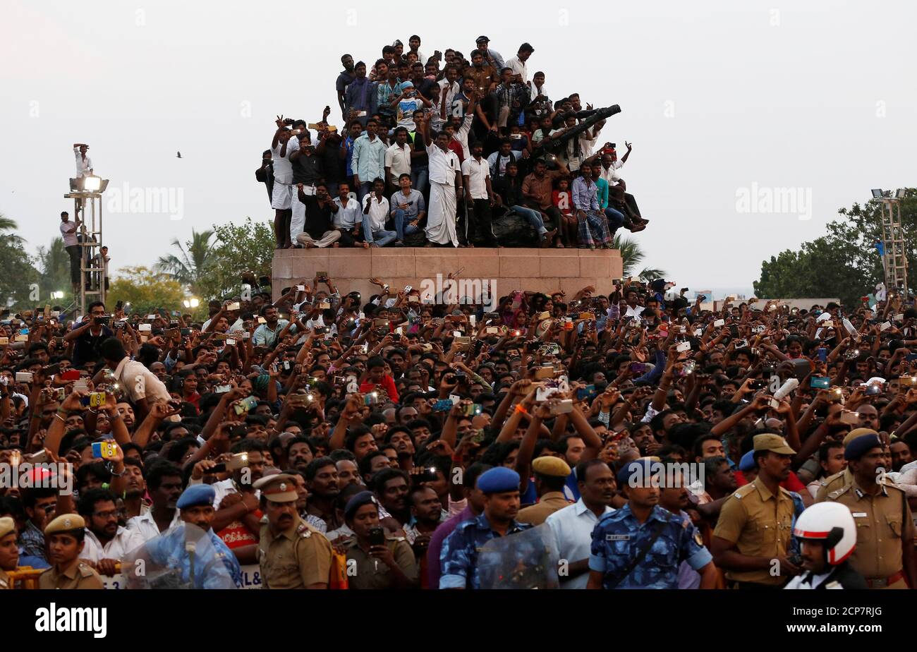 Funeral tamil hires stock photography and images Alamy