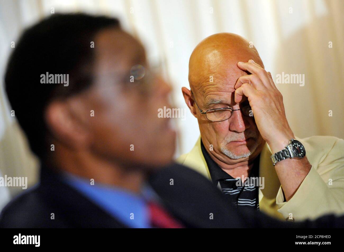Former football players hi-res stock photography and images - Alamy