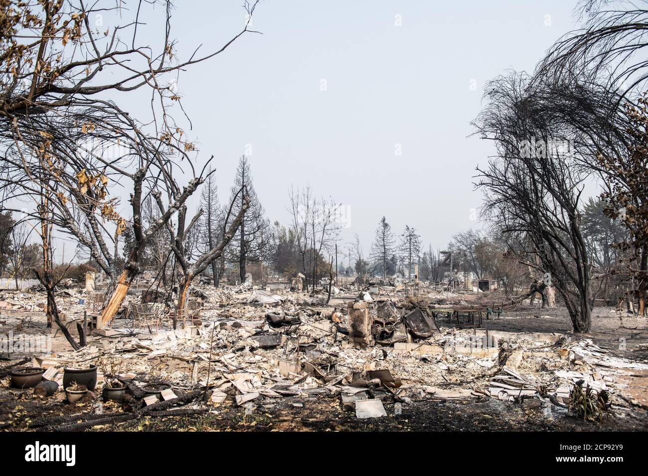 Talent, United States. 18th Sep, 2020. TALENT, ORE - SEPTEMBER 18, 2020: A general view of the aftermath of the Almeda Fire. The town of Talent, Oregon, showing the burned out homes, cars and rubble left behind. In Talent, about 20 miles north of the California border, homes were charred beyond recognition. Across the western US, at least 87 wildfires are burning, according to the National Interagency Fire Center. They've torched more than 4.7 million acres -- more than six times the area of Rhode Island. Credit: Chris Tuite/imageSPACE Credit: Imagespace/Alamy Live News Stock Photo