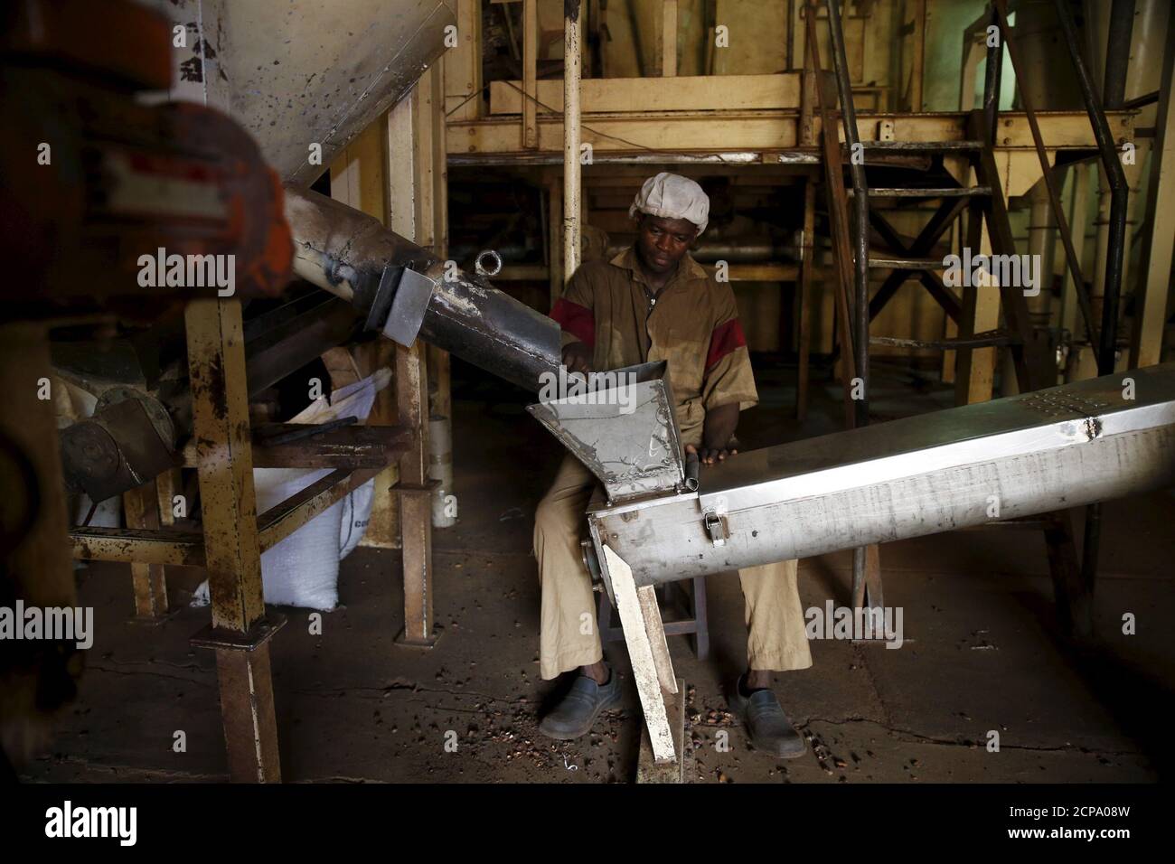 Cocoa factory nigeria hires stock photography and images Alamy