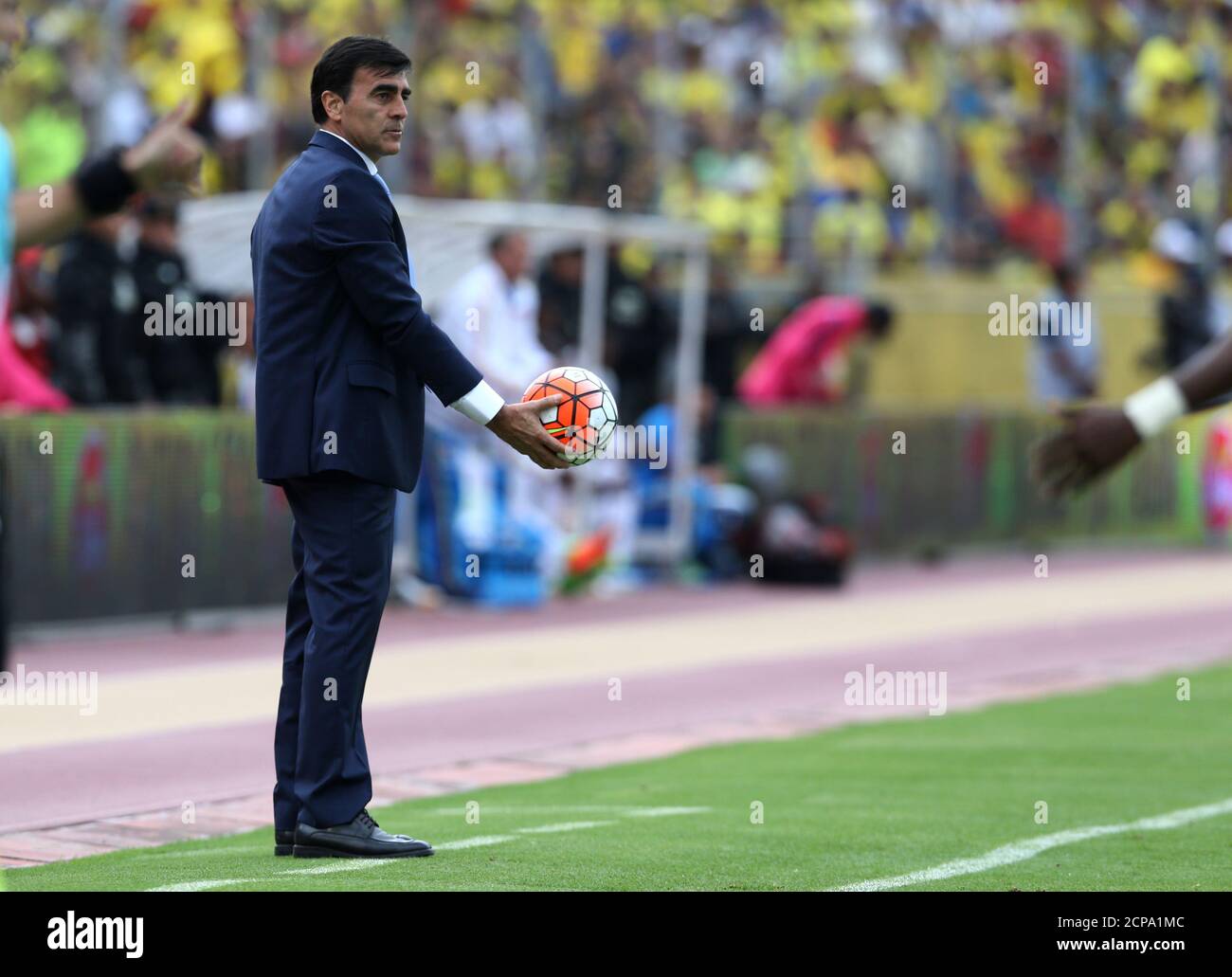 Football Soccer - Colombia v Ecuador - World Cup 2018 Qualifiers - Quito,  Ecuador - 28/03/17. Ecuador's head coach Gustavo Quinteros. REUTERS/Mariana  Bazo Stock Photo - Alamy