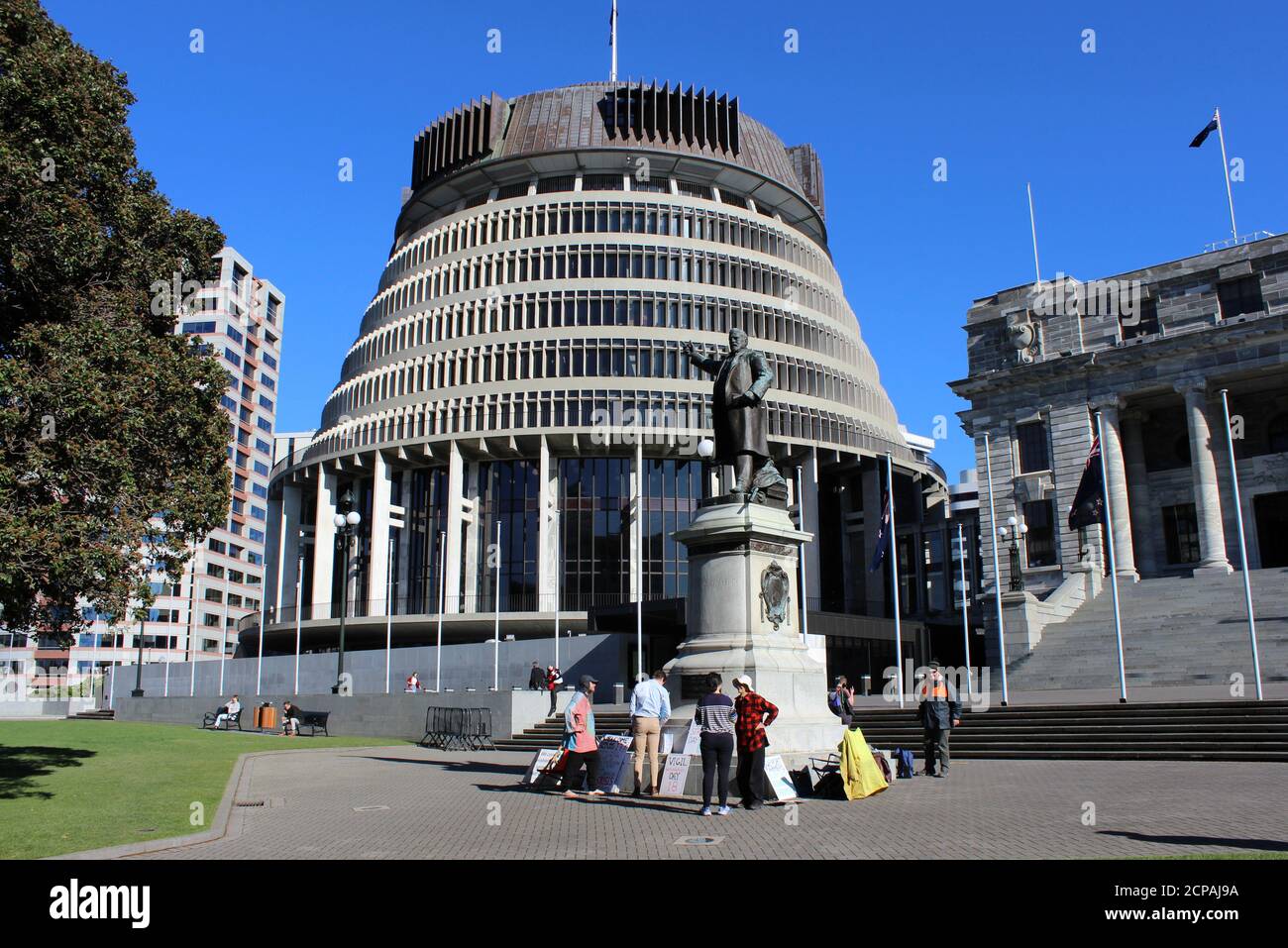 A view shows the Executive Wing of the New Zealand Parliament complex, popularly known as 'Beehive' because of the building’s shape, in Wellington, New Zealand July 23, 2020. Picture taken July 23, 2020. REUTERS/Praveen Menon Stock Photo