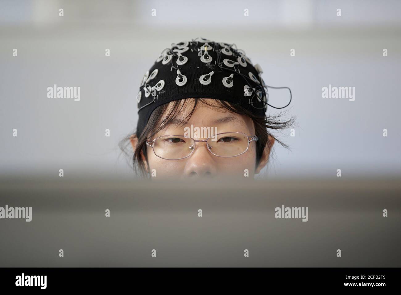 Robot brain computer interface hi-res stock photography and images - Alamy