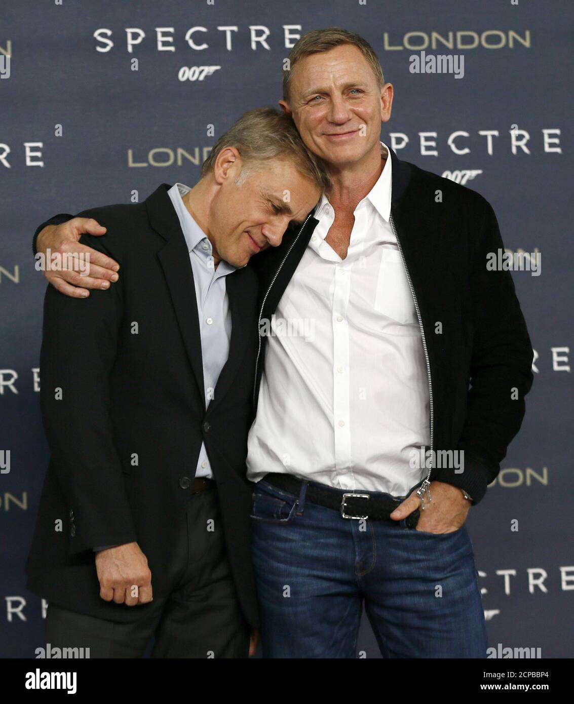 Daniel craig christoph waltz hi-res stock photography and images - Alamy