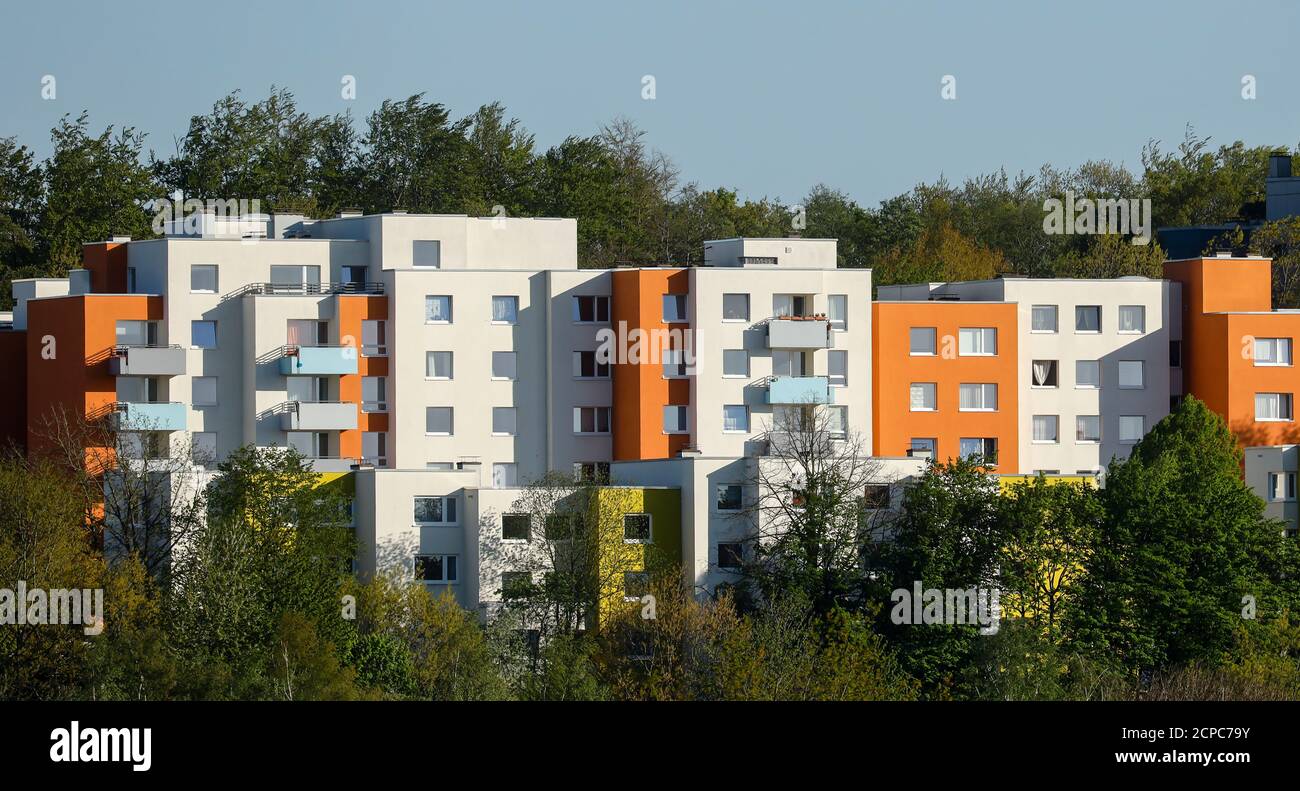 Bochum, Ruhr area, North Rhine-Westphalia, Germany - high-rise apartment block. Stock Photo