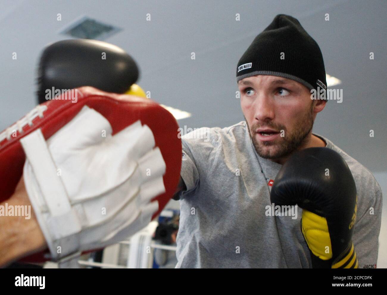 Sport boxing boxing mikkel kessler hires stock photography and images