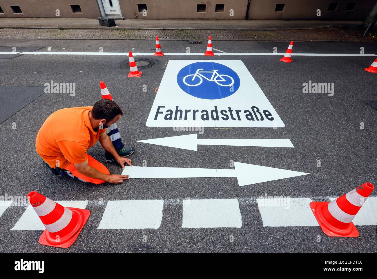 Road markings germany hi-res stock photography and images - Alamy