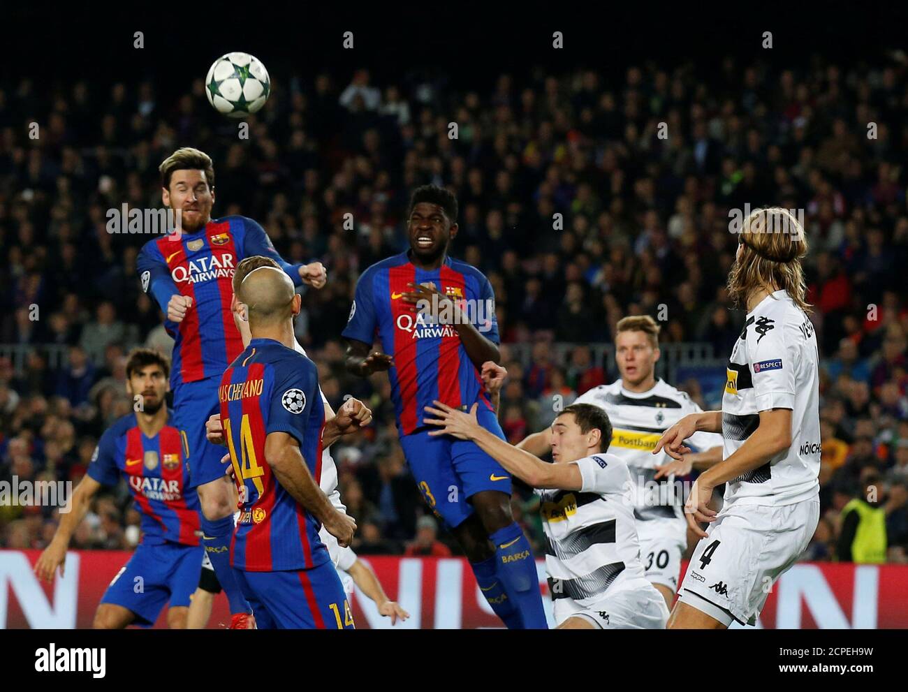 Football Soccer - FC Barcelona v Borussia Moenchengladbach - UEFA Champions  League Group Stage - Group C - Camp Nou