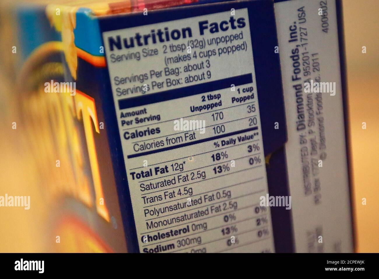 Microwave popcorn box hi-res stock photography and images - Alamy
