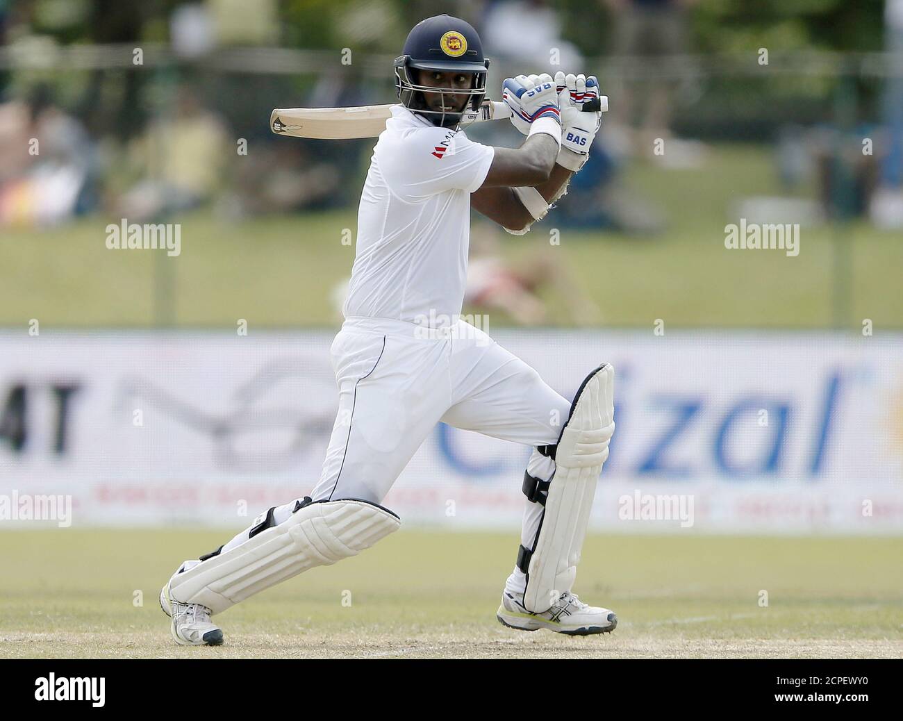 Sri Lanka's captain Angelo Mathews watches his shot during the third day of their second test cricket match against India in Colombo August 22, 2015. REUTERS/Dinuka Liyanawatte Stock Photo