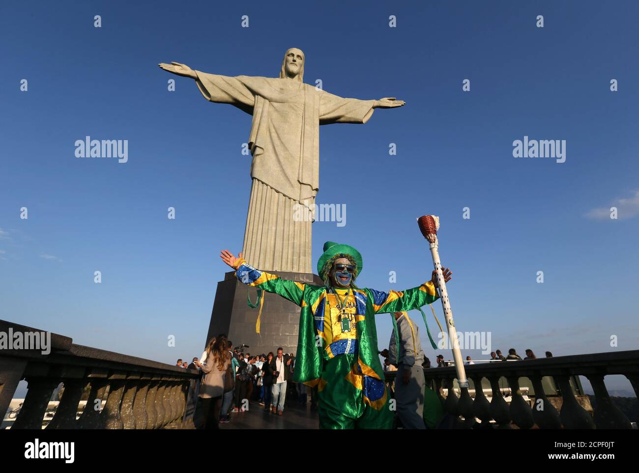 Christ Redeemer Front Hi Res Stock Photography And Images Page 3 Alamy