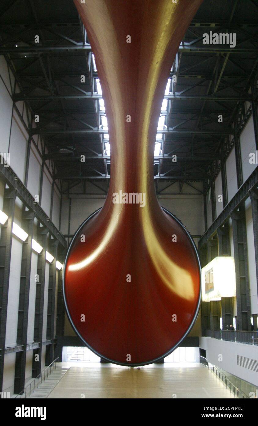 Anish kapoor sculpture tate modern hires stock photography and images