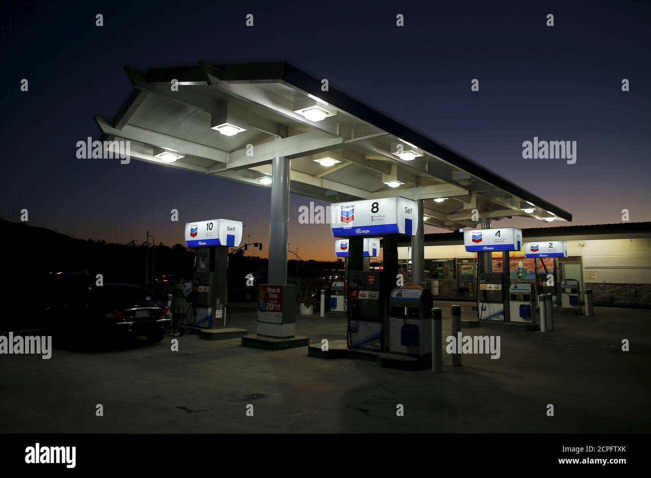 Chevron gasoline station usa hires stock photography and images Alamy