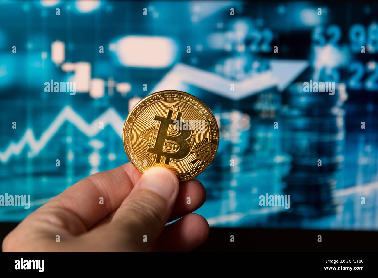 Разные криптовалюты. Динамика роста биткоина. Биткоин. Инвестирование в криптовалюту. Биткойн стоит.