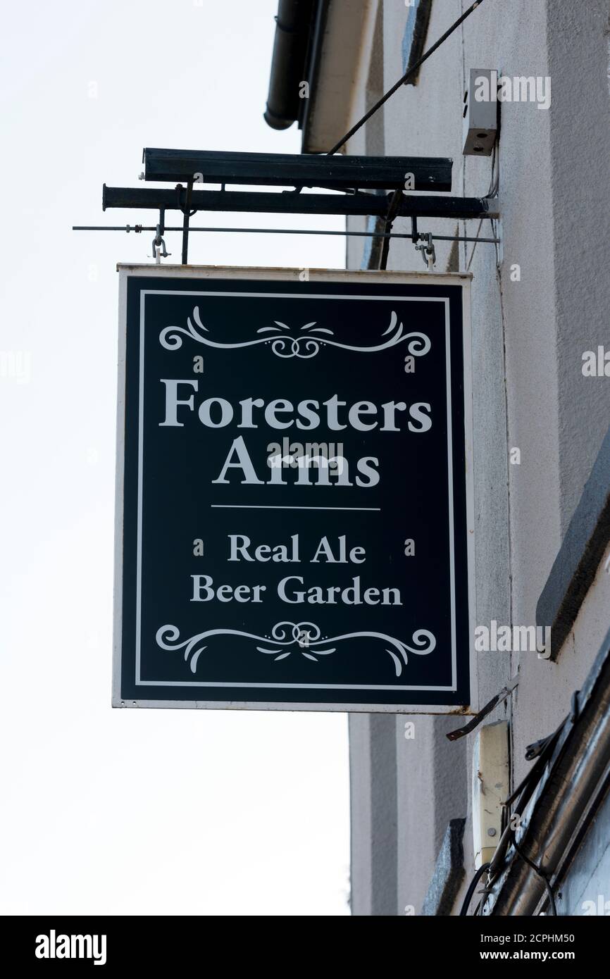 Foresters Arms pub sign, Warwick, Warwickshire, England, UK Stock Photo