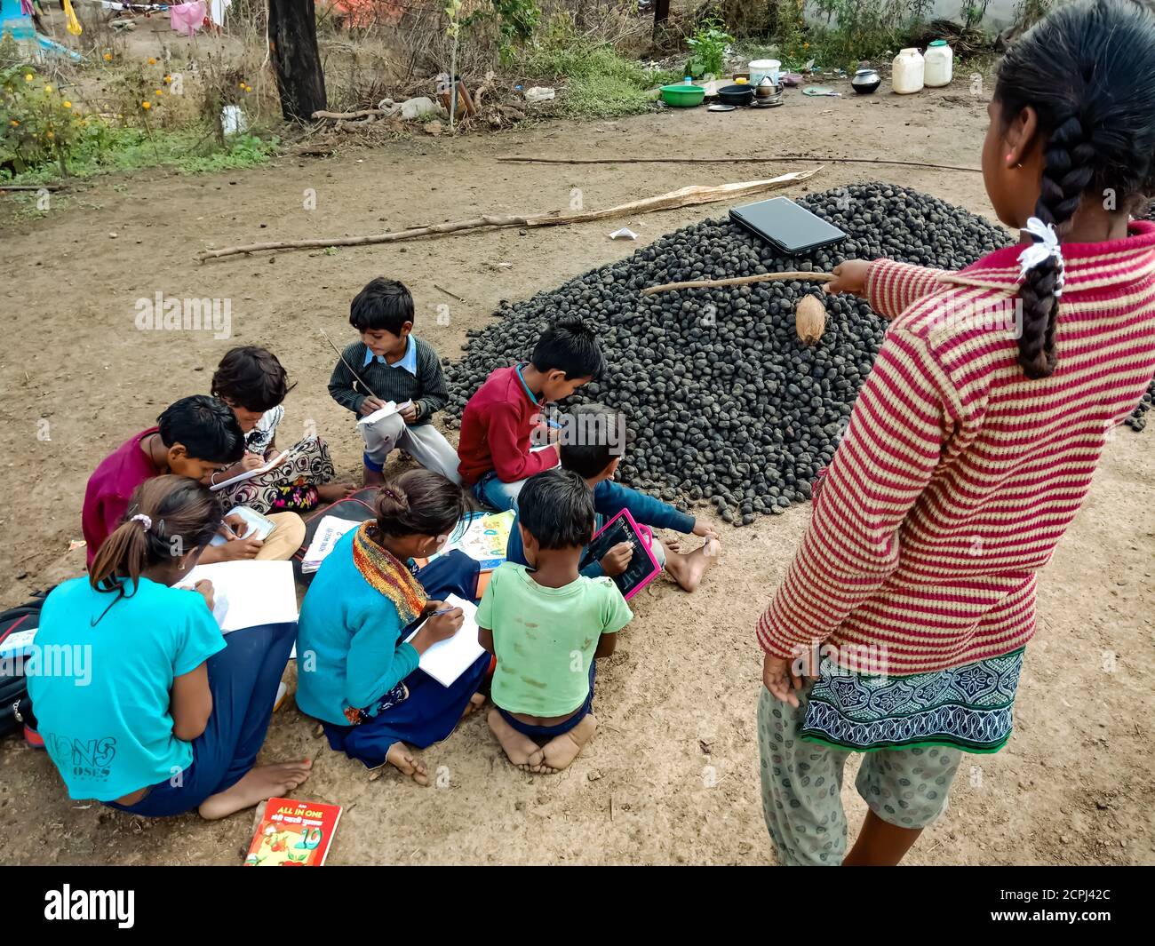 DISTRICT KATNI, INDIA - JANUARY 01, 2020: Asian poor farmers kids ...