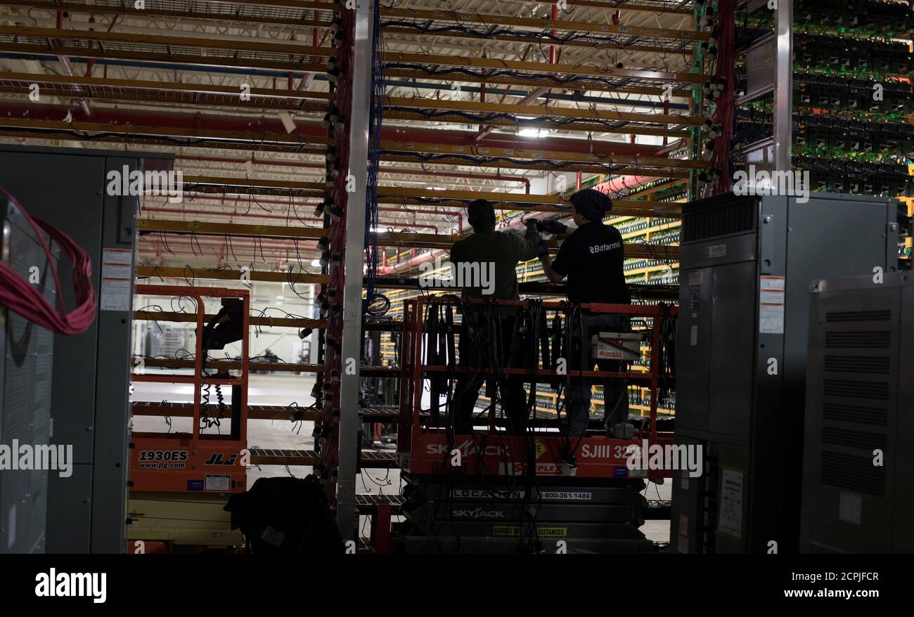 Corporate farming operation hires stock photography and images Alamy