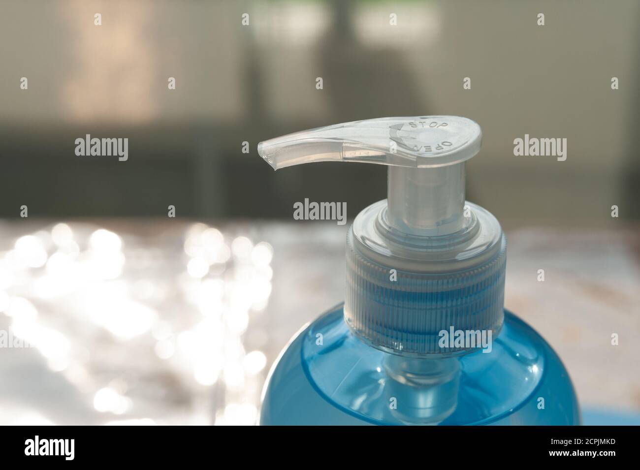 Download Pump Bottle High Resolution Stock Photography And Images Alamy Yellowimages Mockups