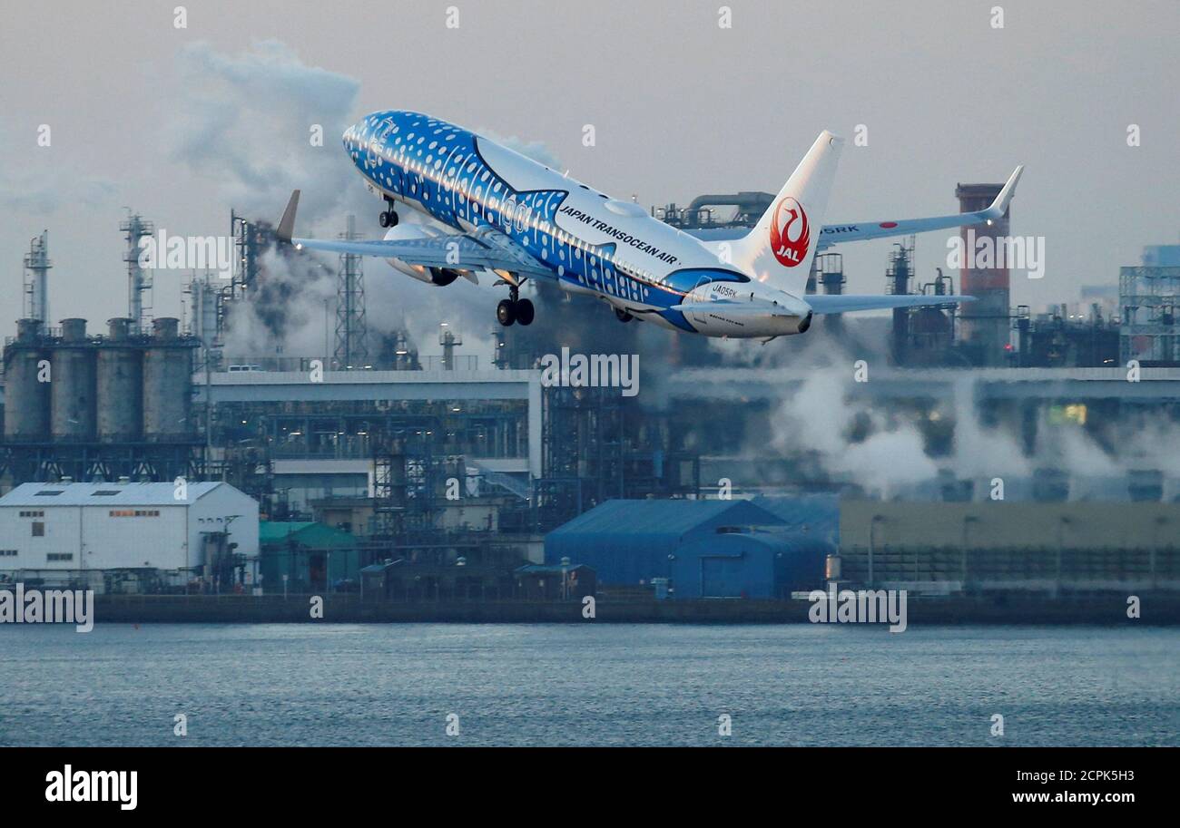 Japan Transocean Air (JTA), Japan Airlines (JAL) group, Boeing 737-800 painted in special livery takes off from the Tokyo International Airport, commonly known as Haneda Airport, in Tokyo, Japan January 10, 2018.  REUTERS/Toru Hanai     TPX IMAGES OF THE DAY Stock Photo