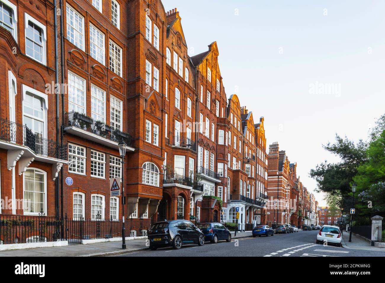 England, London, Westminster, Kensington and Chelsea, Knightsbridge, Cadogan Square, Residential Housing Stock Photo