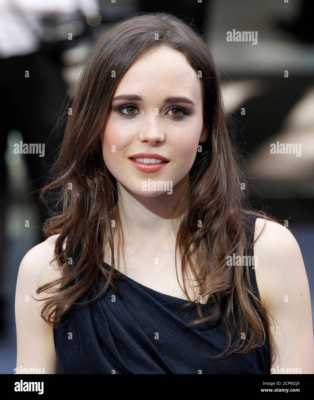 Canadian actress Ellen Page arrives for the world premiere of the film  ''Inception'' at the Odeon in London July 8, 2010. REUTERS/Stefan Wermuth  (BRITAIN - Tags: ENTERTAINMENT SOCIETY Stock Photo - Alamy