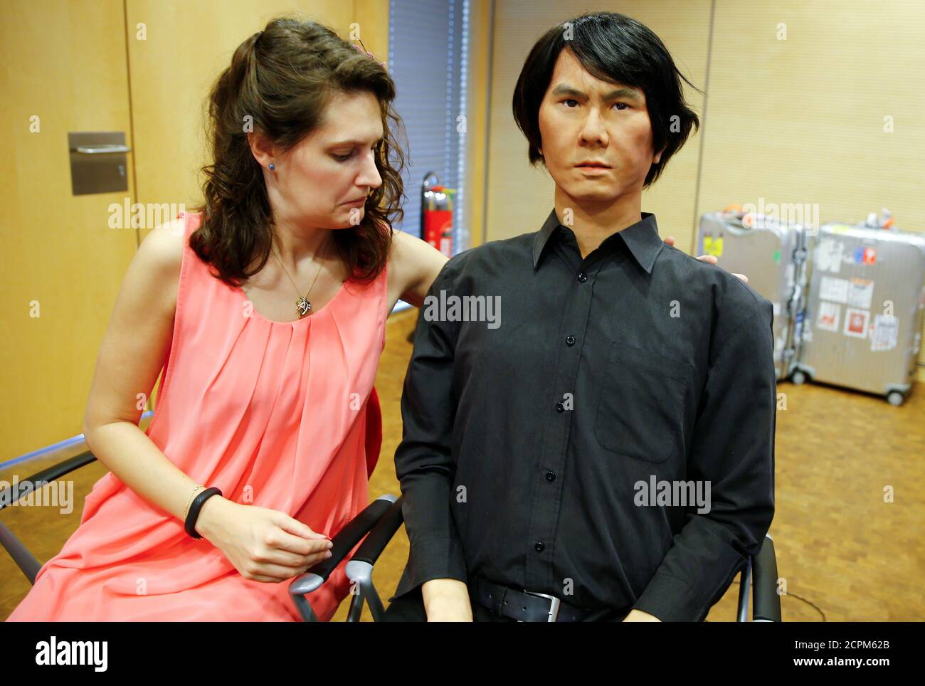 Page 3 Japanese Humanoid Robot High Resolution Stock Photography And Images Alamy