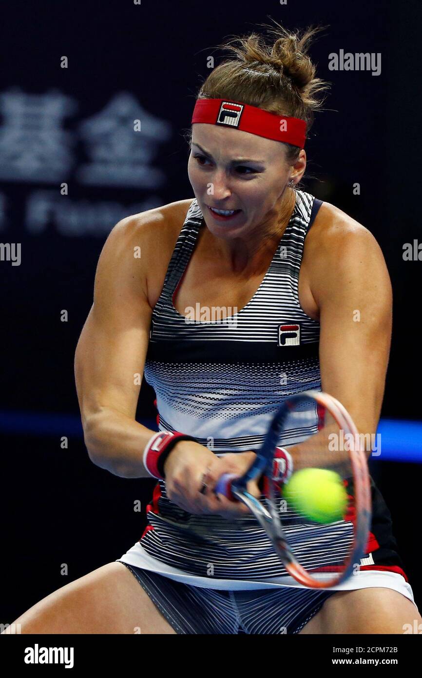 Tennis - China Open Women's Singles quarterfinal - Beijing, China -  08/10/16. Kazakhstan's Yaroslava Shvedova plays against Poland's Agnieszka  Radwanska. REUTERS/Thomas Peter Stock Photo - Alamy