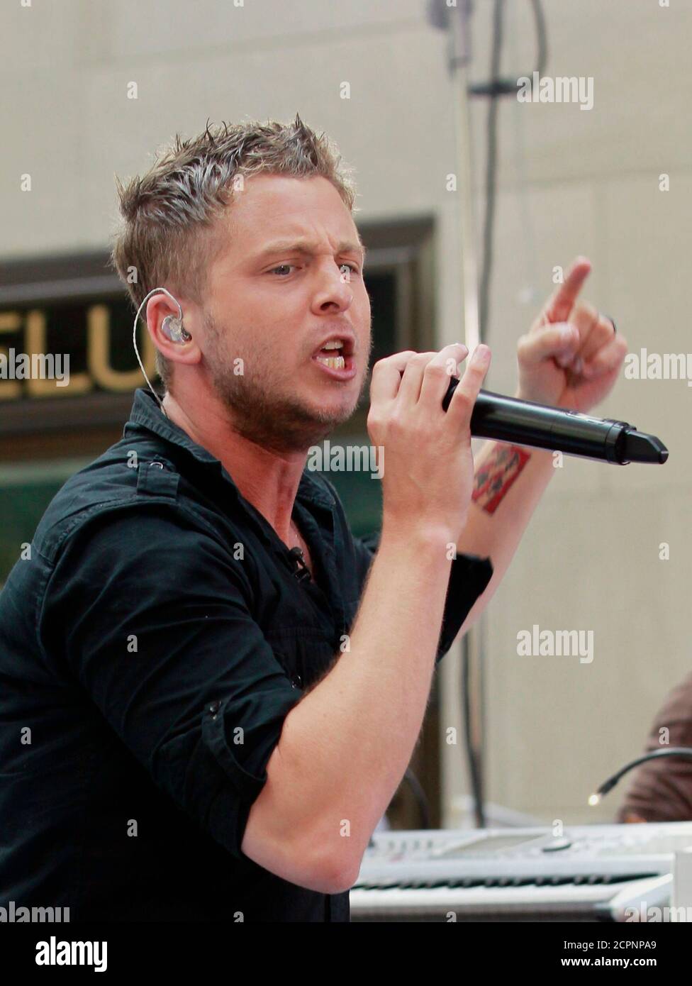 Onerepublic lead singer ryan tedder hi-res stock photography and images ...