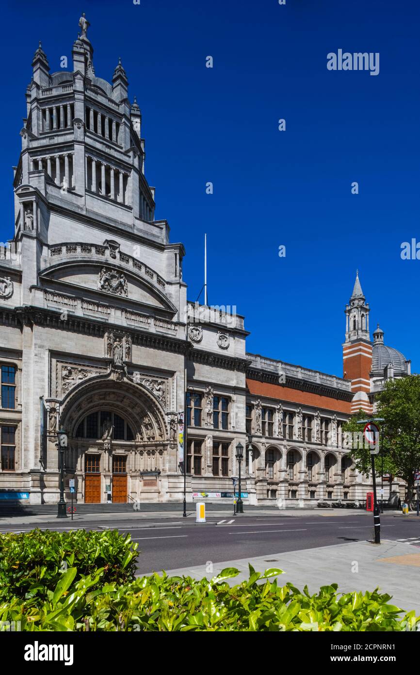 England, London, Westminster, Kensington and Chelsea, Knightsbridge, Victoria and Albert Museum Stock Photo