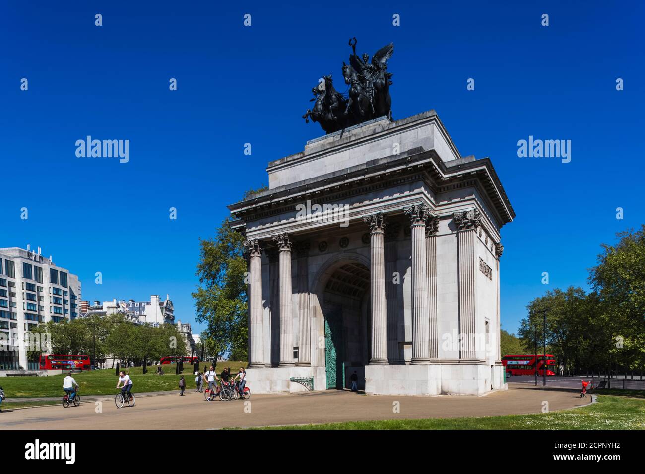 England, London, Westminster, Kensington and Chelsea, Knightsbridge, Hyde Park Corner, Wellington Arch Stock Photo