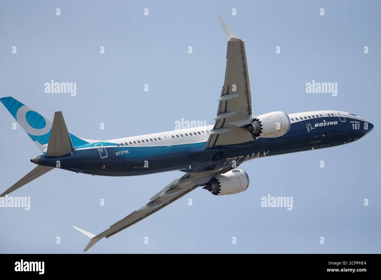 737 20 hi-res stock photography and images - Page 5 - Alamy