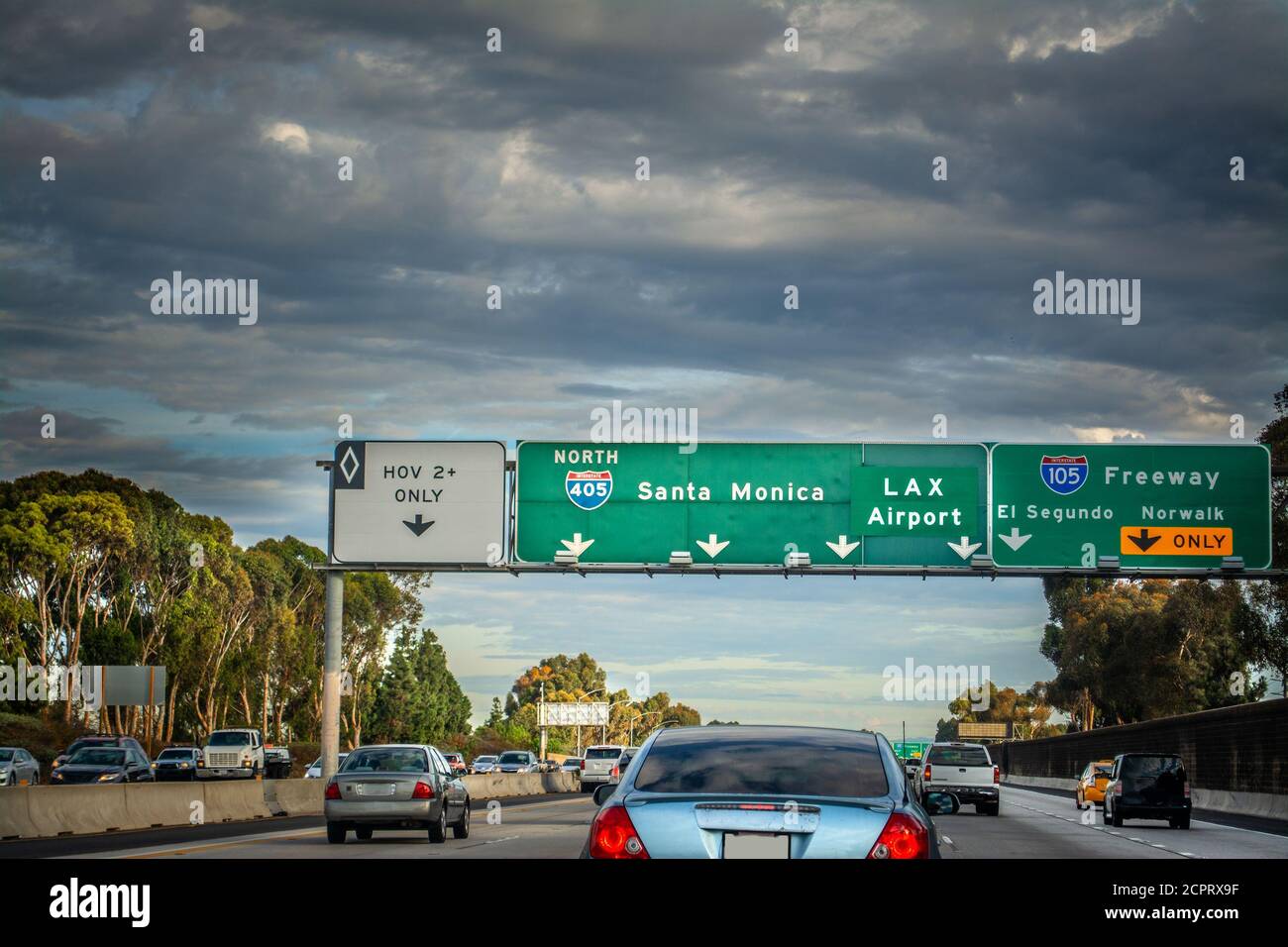 Northbound Traffic in 405 freeway in Los Angeles. Southern California ...