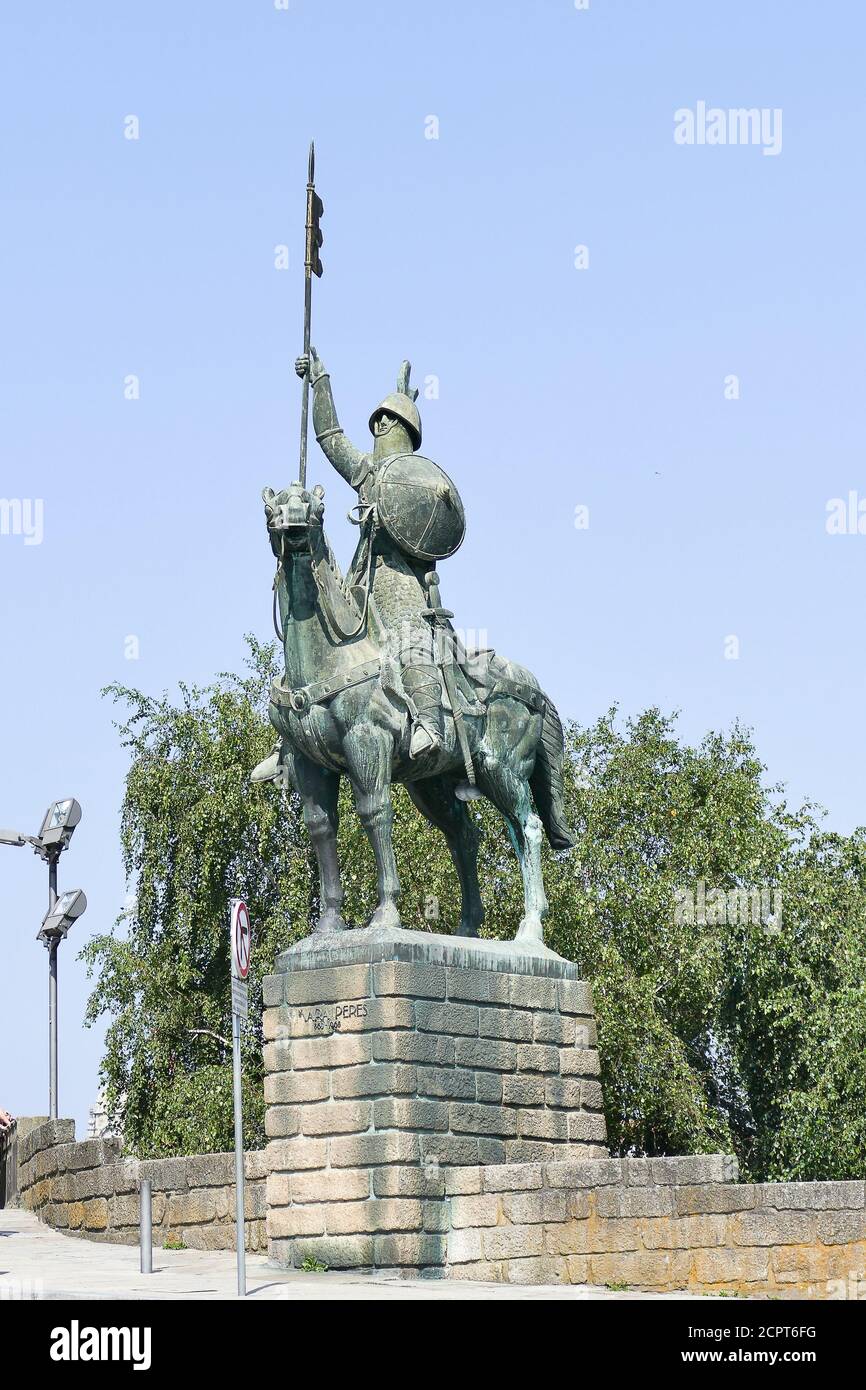 Portugal, Statue of Vimara Peres in front of the cathedral in the city of Porto. Vimara Pere is a Christian warlord from the Kingdom of Galicia. Vassa Stock Photo