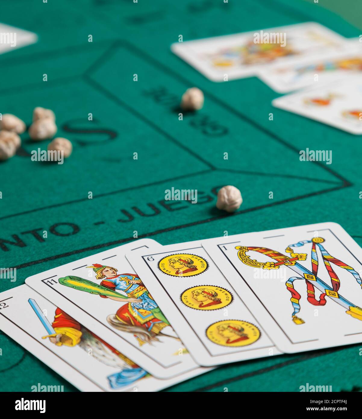 Spanish card game hi-res stock photography and images - Alamy