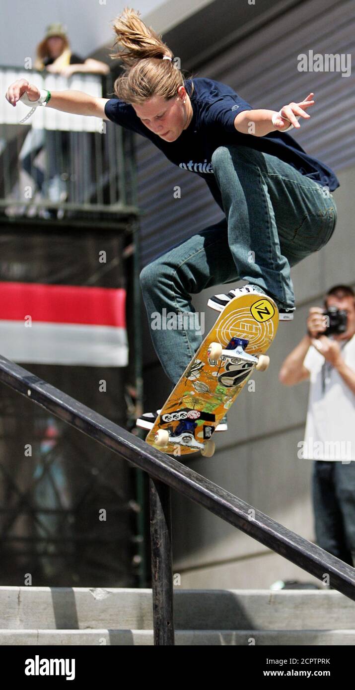 X games skateboarding hi-res stock photography and images - Alamy