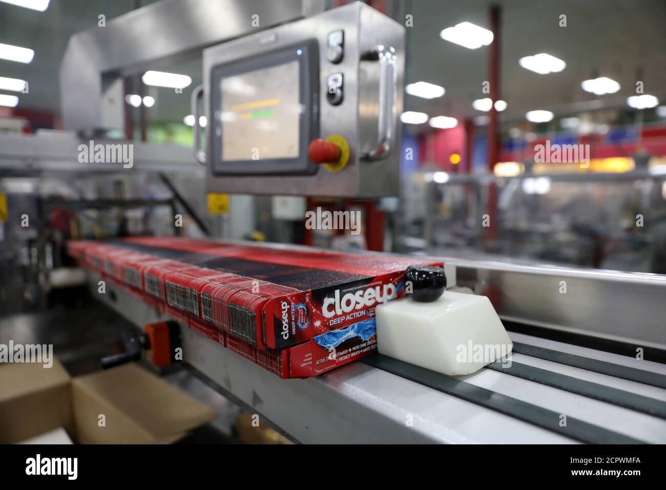 Toothpaste packaging hires stock photography and images Alamy