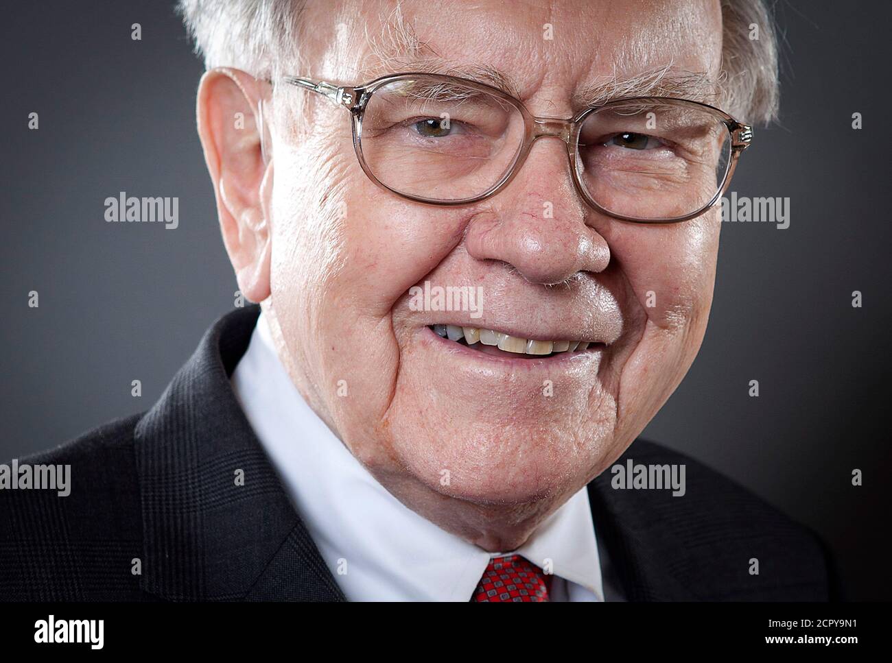 Warren buffett portrait hi res stock photography and images Alamy Warren buffett portrait hi res stock photography and images Alamy