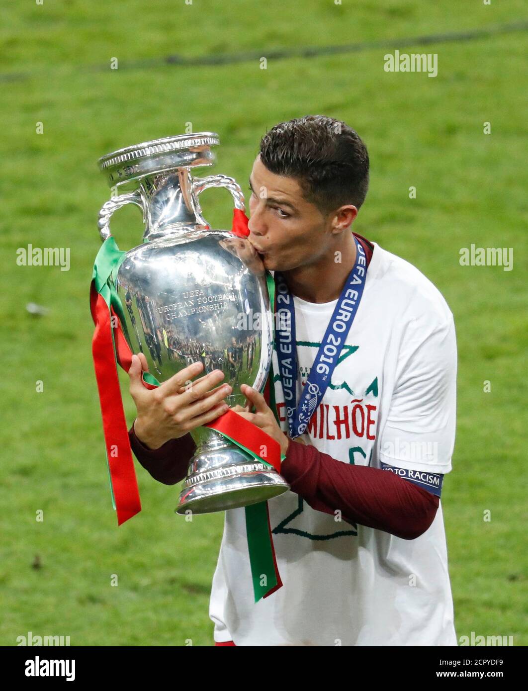 Ronaldo Euro 2016 Trophy High Resolution Stock Photography And Images Alamy