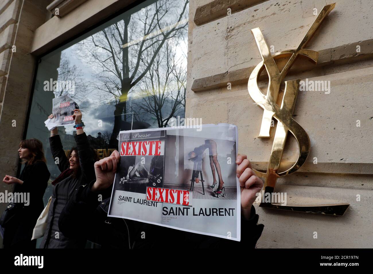 France Fashion Advertising High Resolution Stock Photography And Images Alamy