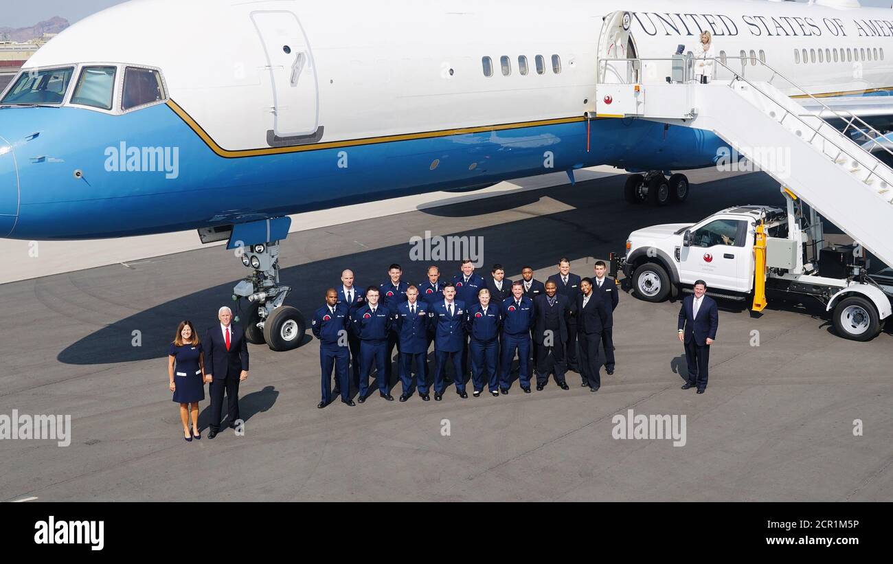Phoenix, United States Of America. 18th Sep, 2020. Vice President Mike Pence and Second Lady Karen Pence pose for a photo with Arizona Governor Doug Ducey and the crew of Air Force Two in honor of the 73rd birthday of the United States Air Force Friday, Sept. 18, 2020, at Phoenix Sky Harbor International Airport in Phoenix People: Vice President Mike Pence and Second Lady Karen Pence Credit: Storms Media Group/Alamy Live News Stock Photo