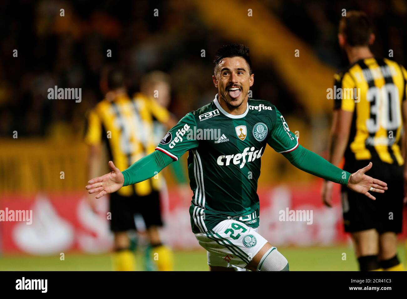 Soccer Football Copa Libertadores Penarol V Palmeiras Campeon Del Siglo Stadium Montevideo Uruguay 26 4 17 Palmeiras S William Celebrates After Scoring Reuters Andres Stapff Stock Photo Alamy