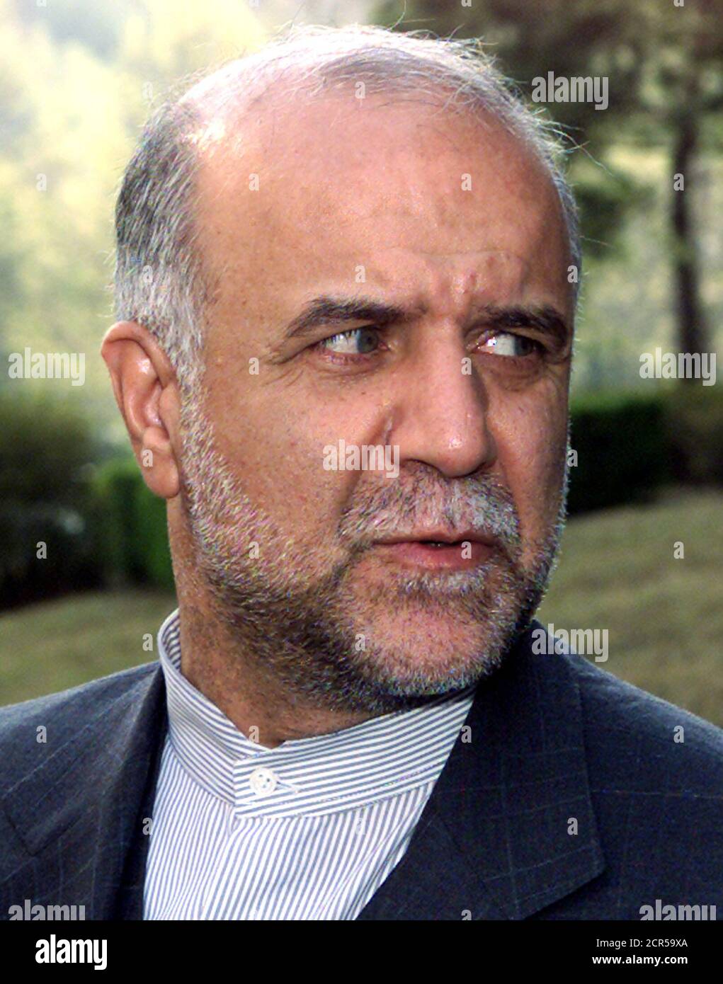 Iran's Oil Minister Bijan Zanganeh visits the South Korean Ministry of Commerce, Industry and Energy in Seoul April 10, 2002. Zanganeh said on Wednesday his country would join Iraq's decision to suspend oil exports if other Islamic states did so. Baghdad took the decision to protest against Israeli incursions into Palestinian areas. REUTERS/Lee Jae-Won  LJW/RCS Stock Photo
