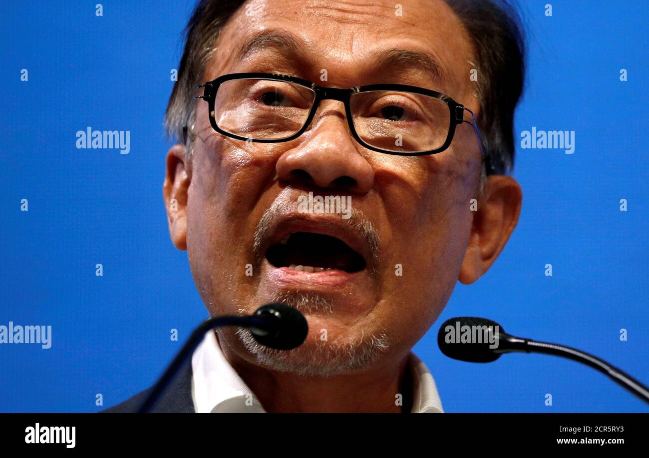 Anwar Ibrahim High Resolution Stock Photography And Images Alamy